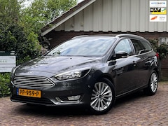 Ford Focus Wagon - 1.0 125pk Titanium Wagon|RIJKLAAR|1EIG|NIEUWE D.RIEM|CAMERA|TREKHAAK|Dealer Onderhouden| N