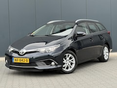 Toyota Auris - 1.3 Aspiration Dealer Onderhouden - Navi - Camera - Parkeersensoren
