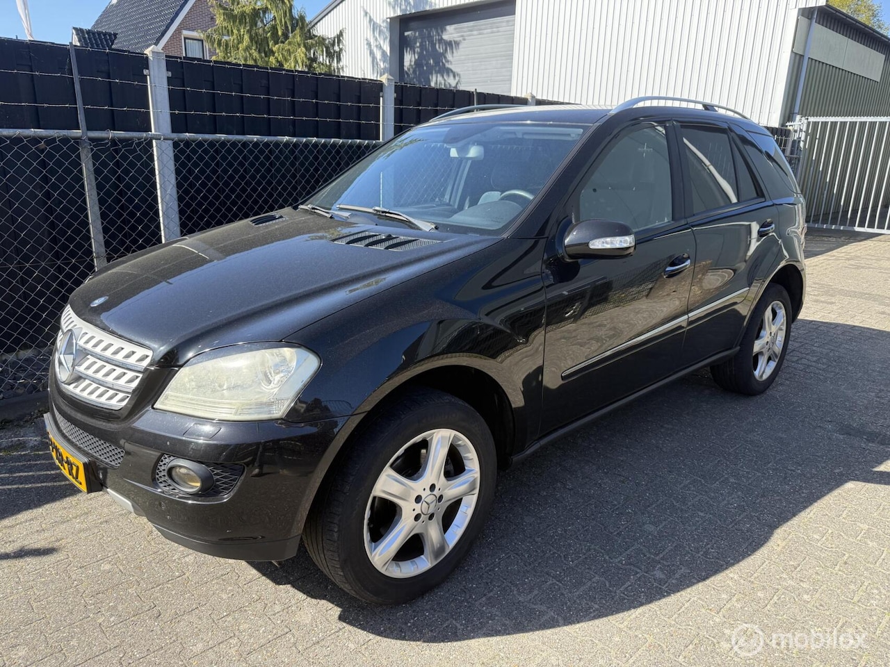 Mercedes-Benz M-klasse - 350 motor probleem - AutoWereld.nl