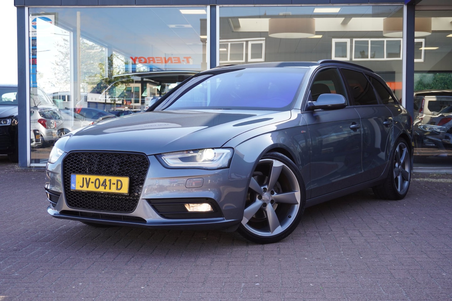Audi A4 Avant - 2.0 TDI Pro Line S Automaat | Airco | Navigatie | 20 inch | Vol opties| Elek. Pakket | Inr - AutoWereld.nl
