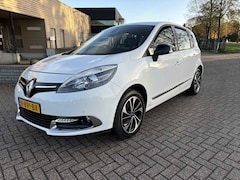 Renault Scénic - 2.0 Bose Automaat [ fm navi, camera, ecc, lmv, pdc, cruise ]