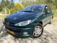 Peugeot 206 - 1.6-16V Roland-Garros..Automaat..Luxe uitvoering