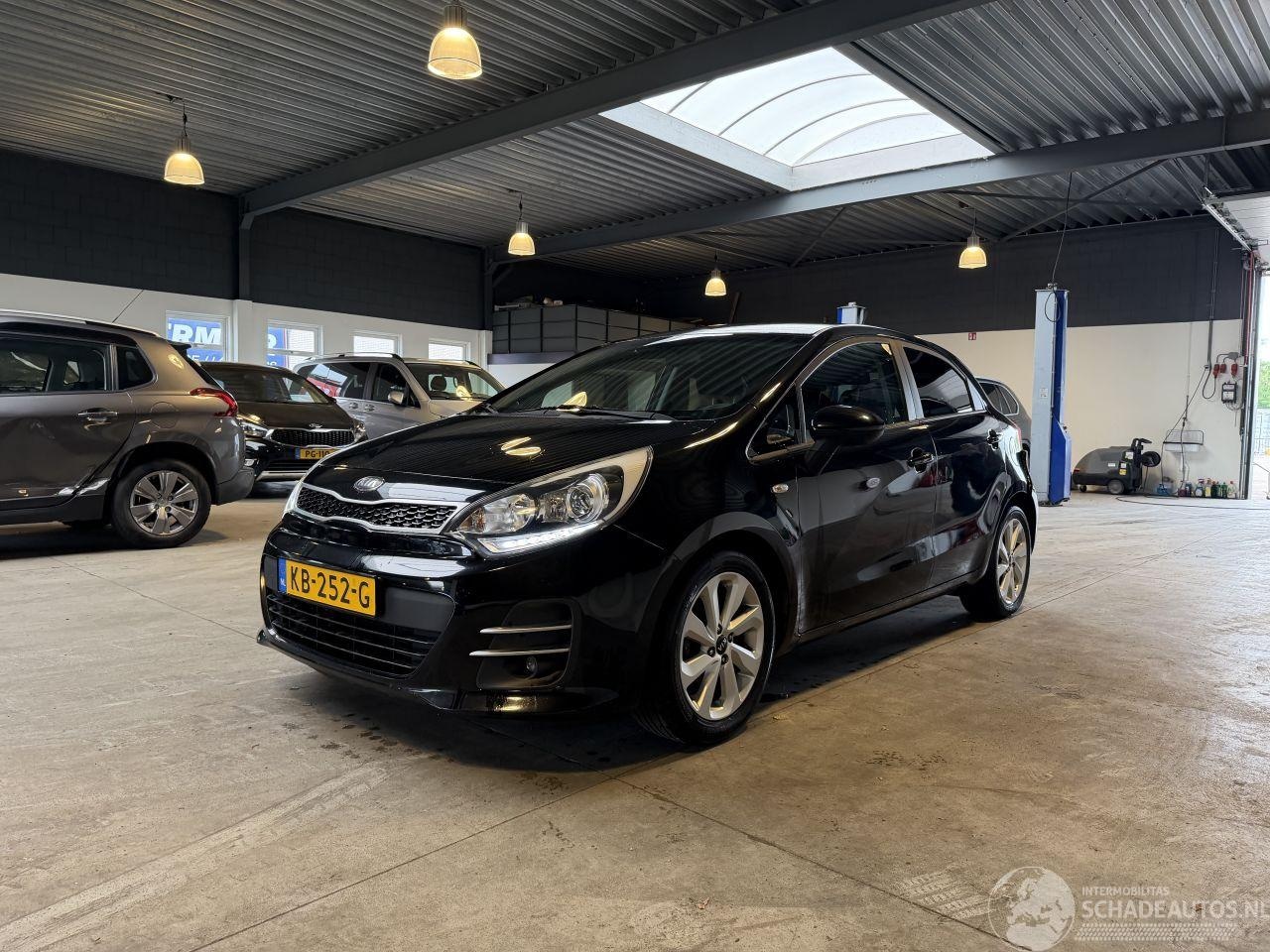 Kia Rio - 1.2 CVVT DynamicLine 1.2 CVVT DynamicLine - AutoWereld.nl
