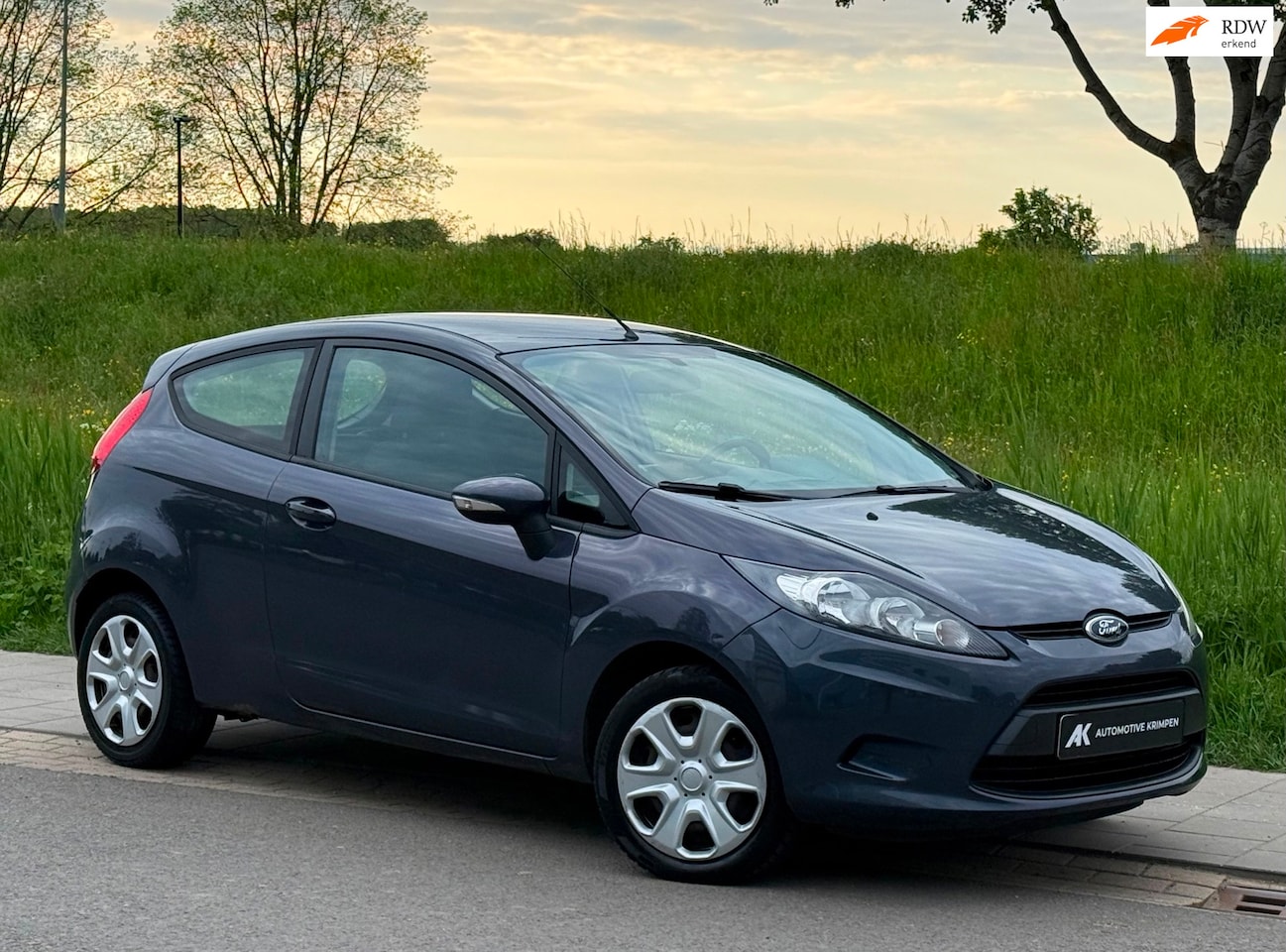 Ford Fiesta - 1.25 Limited | 2e Eigenaar | Airco | Stuurbed | Trekhaak | NAP | Radio | Boekjes - AutoWereld.nl