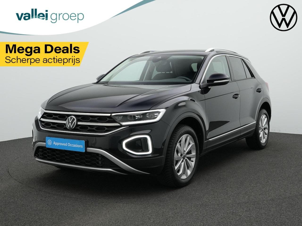 Volkswagen T-Roc - 1.5 TSI 150 pk DSG Style | Trekhaak | Park Assist | Stoelverwarming | Adaptive Cruise | Er - AutoWereld.nl