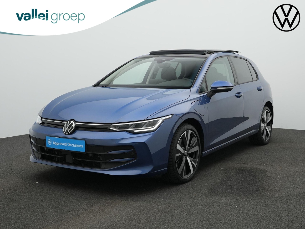Volkswagen Golf - 1.5 eHybrid 204 pk Life Edition | Panoramadak | Stuur-/stoelverwarming | Achteruitrijcamer - AutoWereld.nl