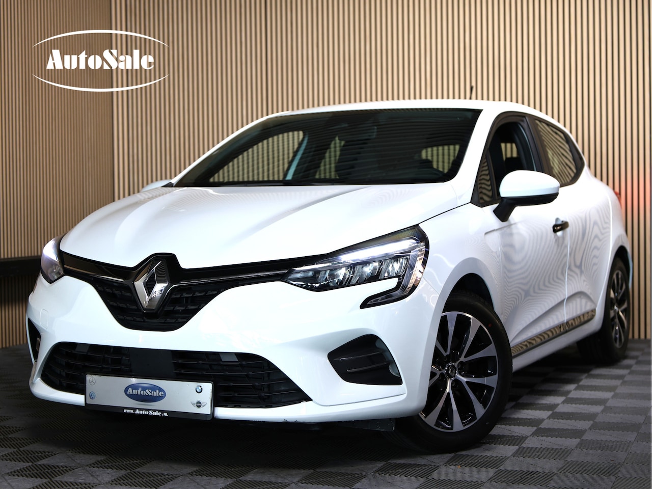 Renault Clio - 1.6 E-Tech Hybrid 140 Business Zen AVM NAVI AUTOMAAT PDC CRUISE "21 - AutoWereld.nl