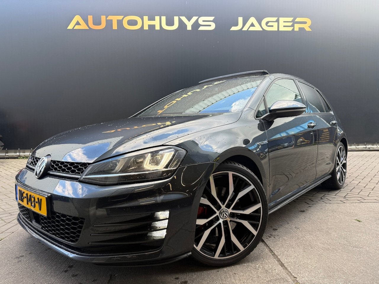 Volkswagen Golf - 2.0 TDI GTD Pano Virtual Leder Navi Camera - AutoWereld.nl