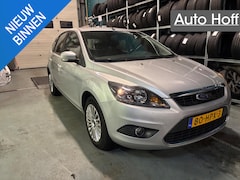 Ford Focus - 1.6 Titanium | Navi | Autom. Airco | Cruise Control | LMV | Elekt. Ramen | Trekhaak | Nieu