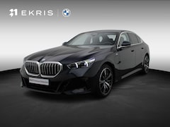 BMW 5-serie - Sedan 550e xDrive M Sportpakket | Adaptief Onderstel Professional | Driving Assistant | Ha