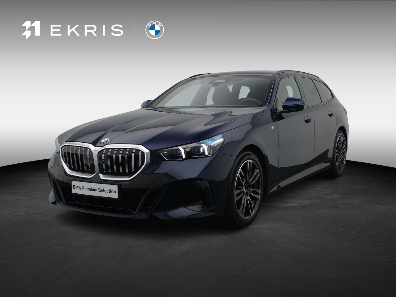 BMW 5-serie Touring - 520d M Sportpakket | Innovation Pack | Travel Pack | Comfort Pack | Trekhaak | Harman-Kard - AutoWereld.nl