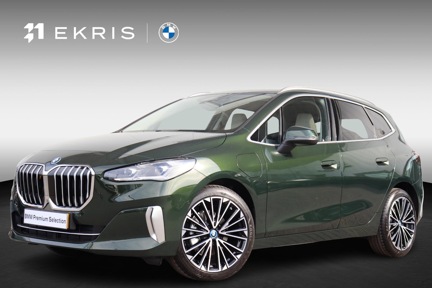 BMW 2-serie Active Tourer - 225e xDrive Premium Pack/ Comfort Pack/ Travel Pack/ Panoramadak/  Verwarmd Stuurwiel/ Com - AutoWereld.nl