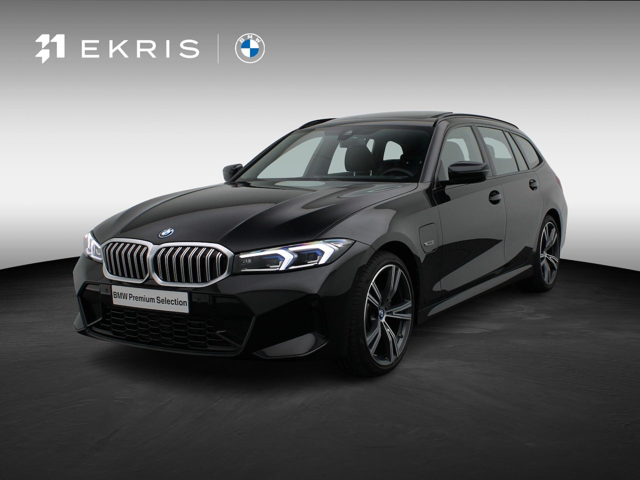 BMW 3-serie Touring - 320e M Sportpakket | Innovation Pack | Comfort Pack | Entertainment Pack | Stuurwielrand V - AutoWereld.nl