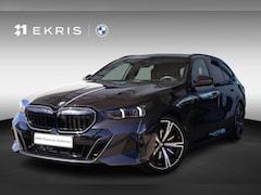 BMW 5-serie Touring - 530e | M Sport Edition | Harman Kardon | Innovation Pack | Glazen Panoramadak | Trekhaak