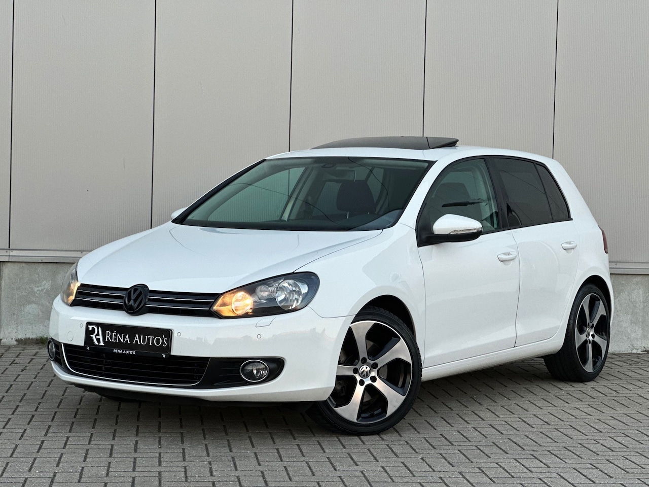 Volkswagen Golf - 1.4 TSI 160 PK | Dak | CarPlay | Alcantara | MF Stuur | Nw Apk | - AutoWereld.nl