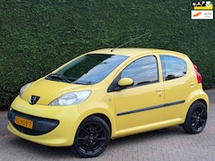 Peugeot 107 - 1.0-12V XS RIJDGOED/AIRCO/CARPLAY/APK 10-26