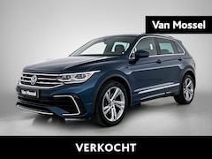 Volkswagen Tiguan - 1.4 TSI eHybrid R-Line Business+ 245 PK | Trekhaak | Dealeronderhouden | Navigatie | Achte