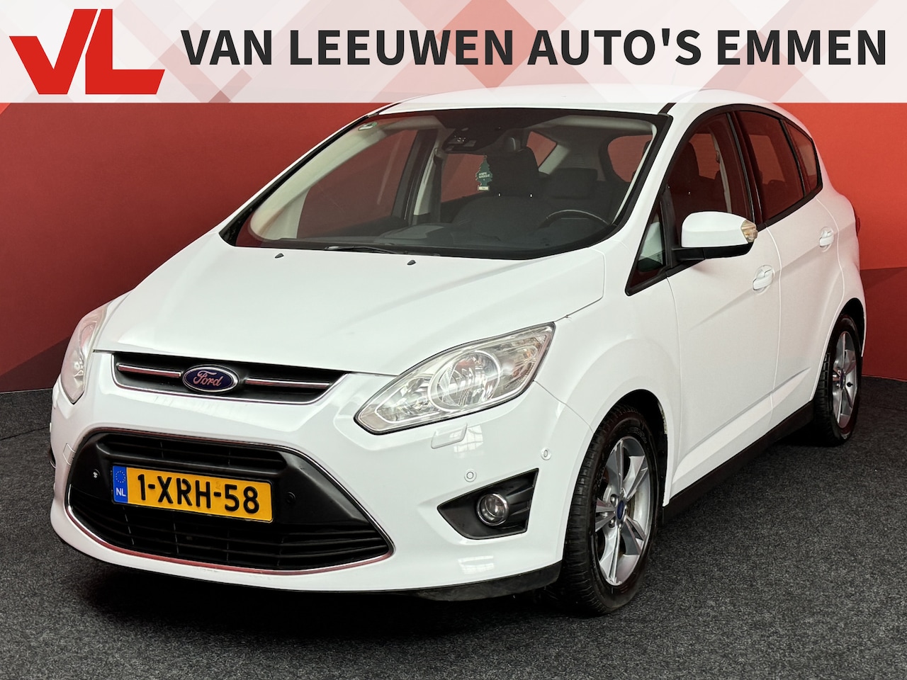 Ford C-Max - Titanium | Lees Tekst | Navigatie | Climate Control - AutoWereld.nl