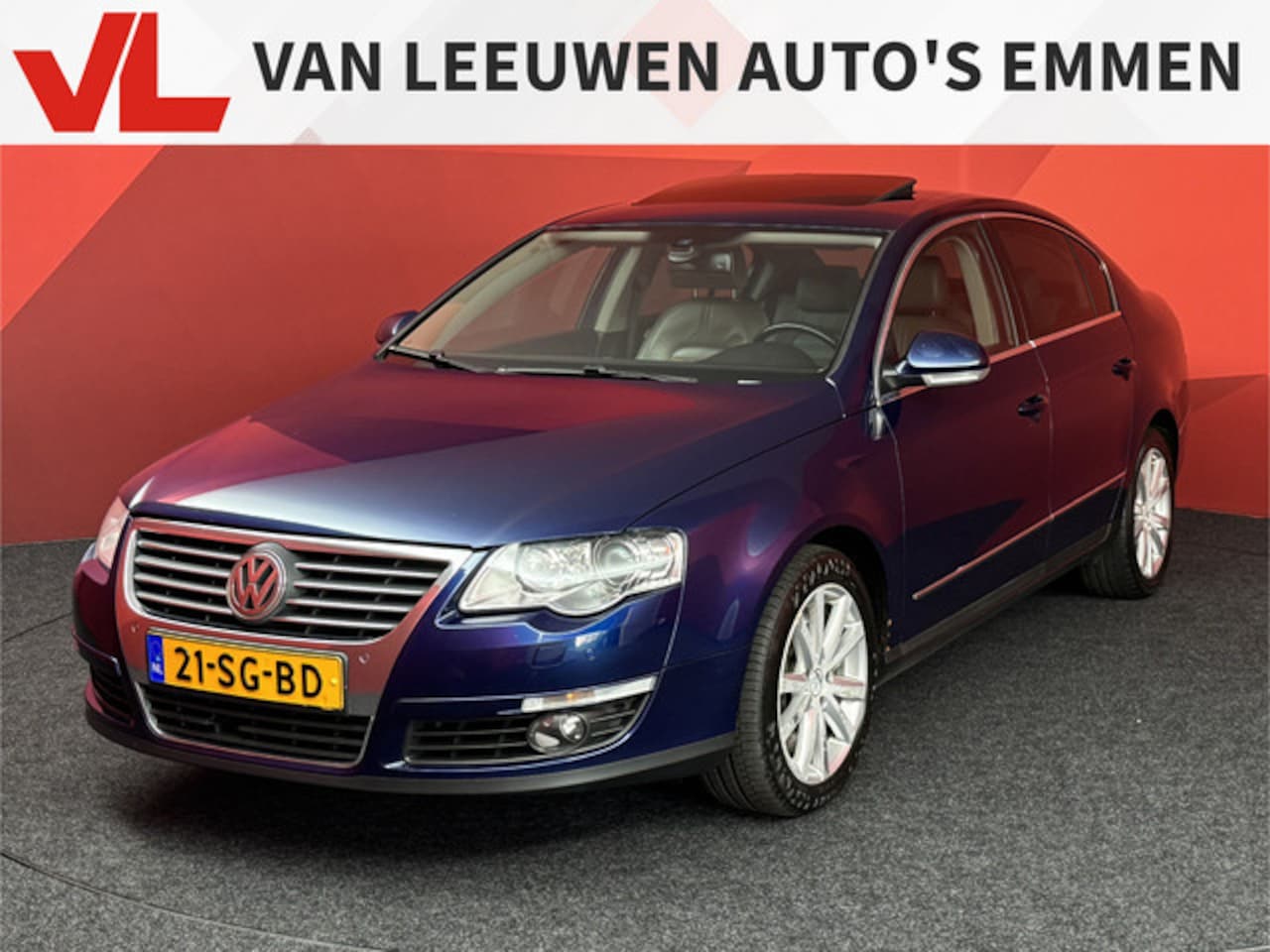 Volkswagen Passat - 3.2 V6 Highline 4M | Memory | Automaat | Schuif- kanteldak - AutoWereld.nl