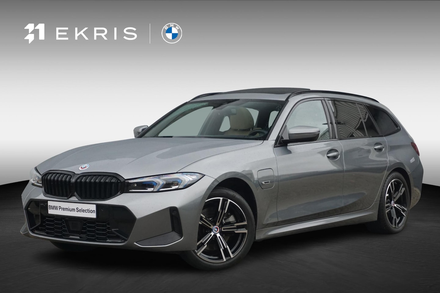 BMW 3-serie Touring - 330e xDrive | M Sport / Panoramadak / Elektrische stoelen + Memory / Harman Kardon / Actie - AutoWereld.nl