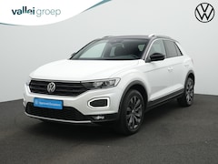 Volkswagen T-Roc - 1.5 TSI 150 pk DSG Sport | Achteruitrijcamera | Adaptive Cruise | Elektrische achterklep |