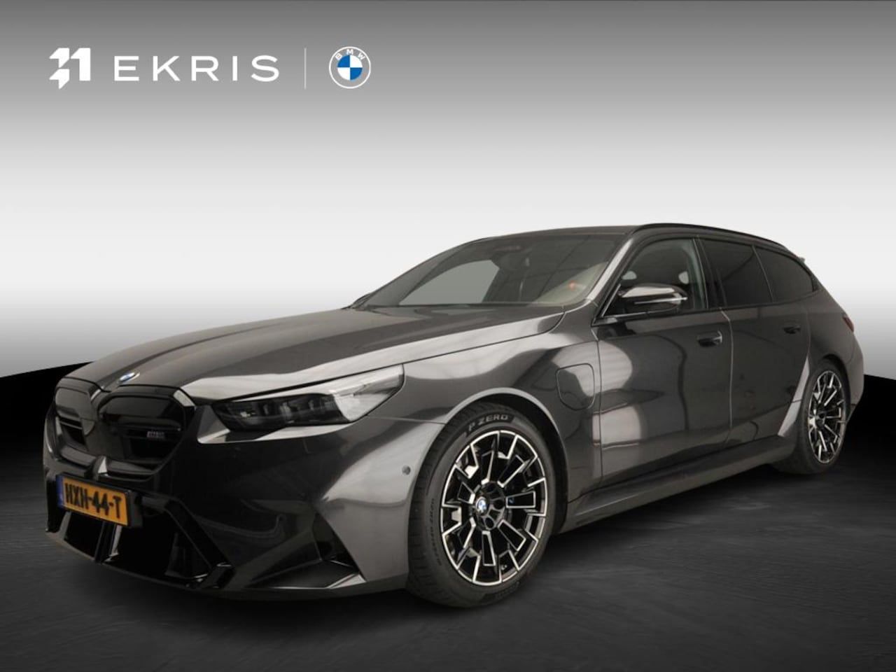 BMW M5 - Touring LED | Leder | HUD | Active cruise | Panoramadak | M Drive professional | DAB | Bow - AutoWereld.nl