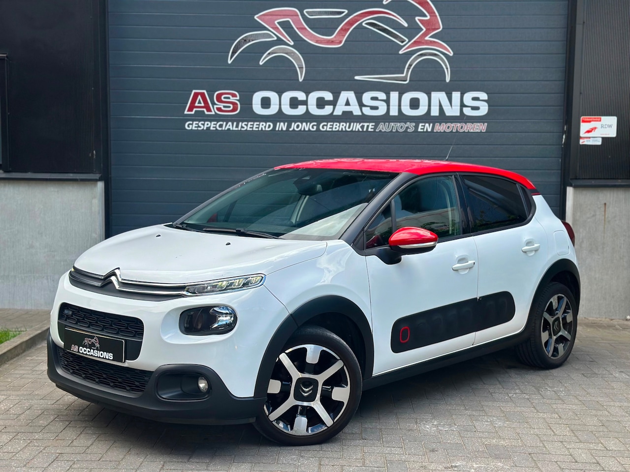 Citroën C3 - 1.2 PureTech Shine Lane Assist - CAM - Cruise - AutoWereld.nl