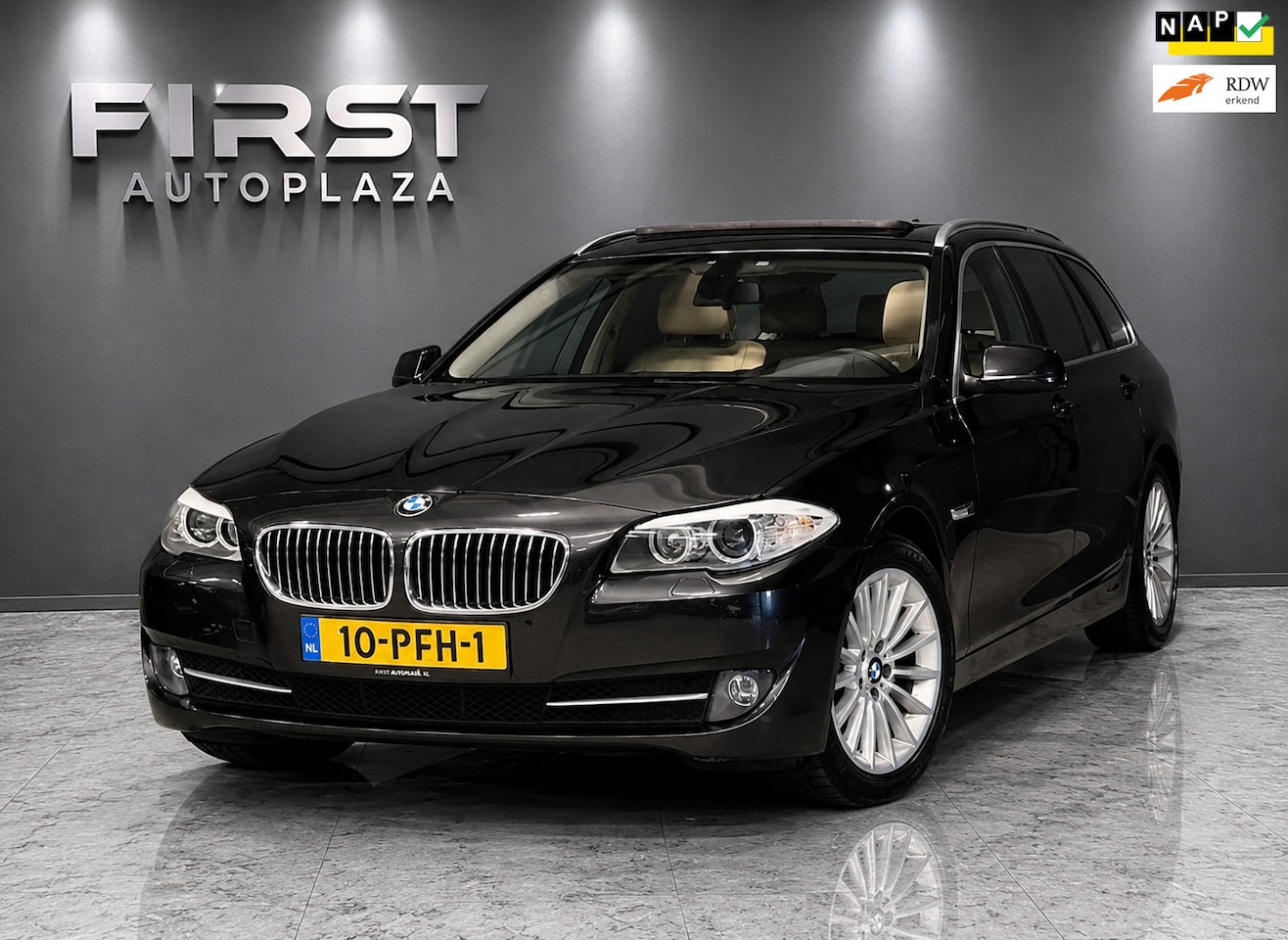 BMW 5-serie Touring - 523i Executive AUTOMAAT PANODAK|HEAD-UP|LEDER|NAVI | KEURIGE AUTO ! - AutoWereld.nl