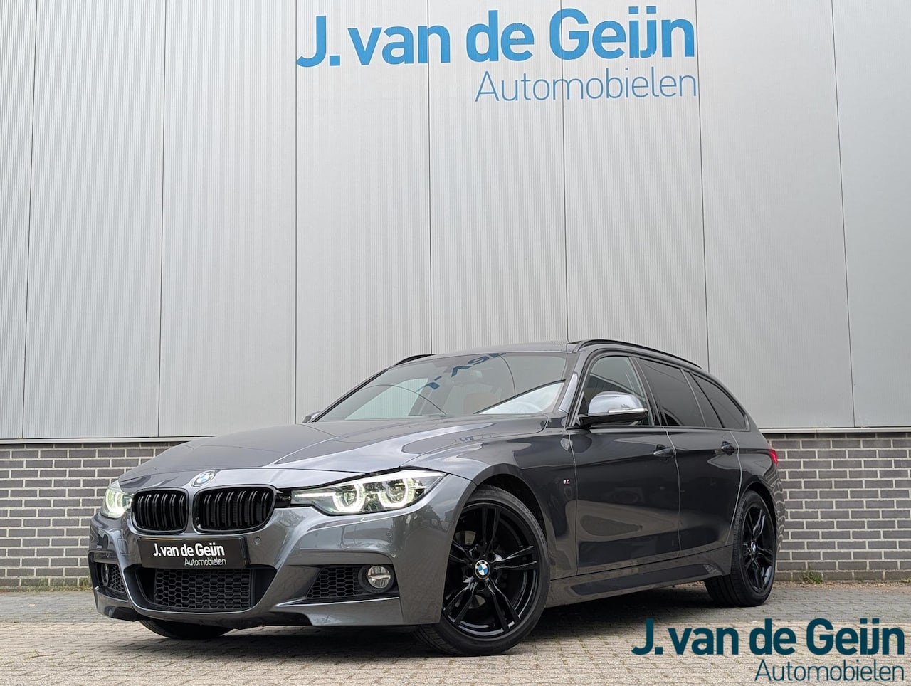BMW 3-serie Touring - 318i M Sport Corporate Lease | Panorama | Congnac Leder | Org NL | LED| APK &OH Nieuw - AutoWereld.nl