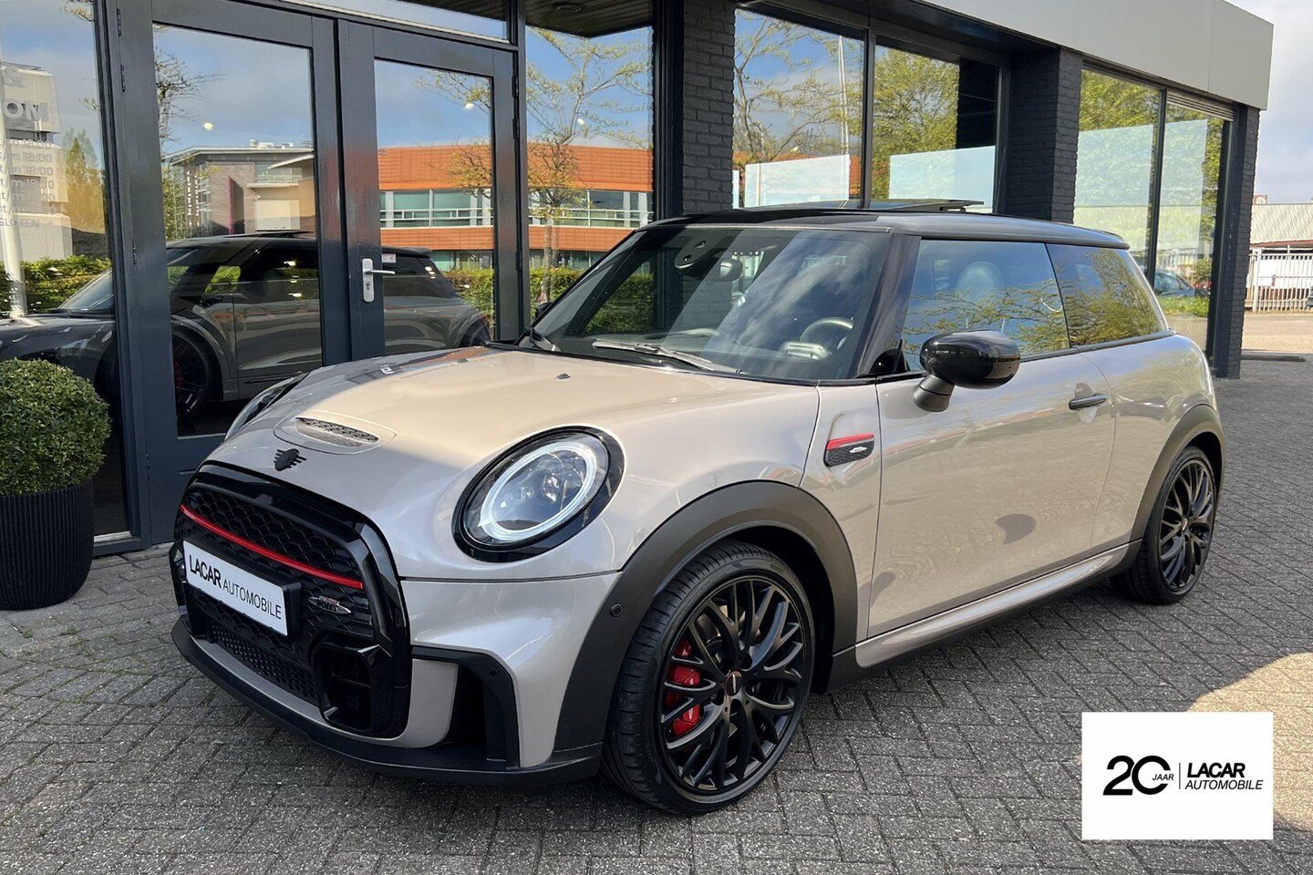 MINI John Cooper Works - Mini 2.0 I NL Auto I Dealer ond I BTW - AutoWereld.nl