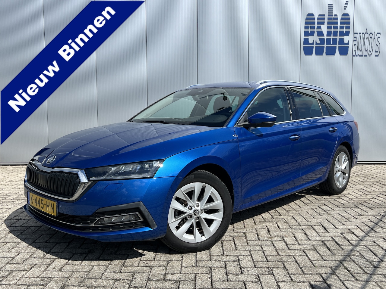 Skoda Octavia Combi - 1.5 TSI 150 pk First Edition Trekhaak Navi Led Matrix Stoelverwarming Adaptieve Cruise ACC - AutoWereld.nl