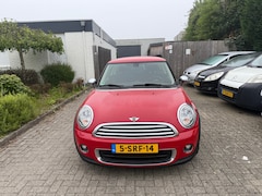MINI One - 1.6 Holland Street