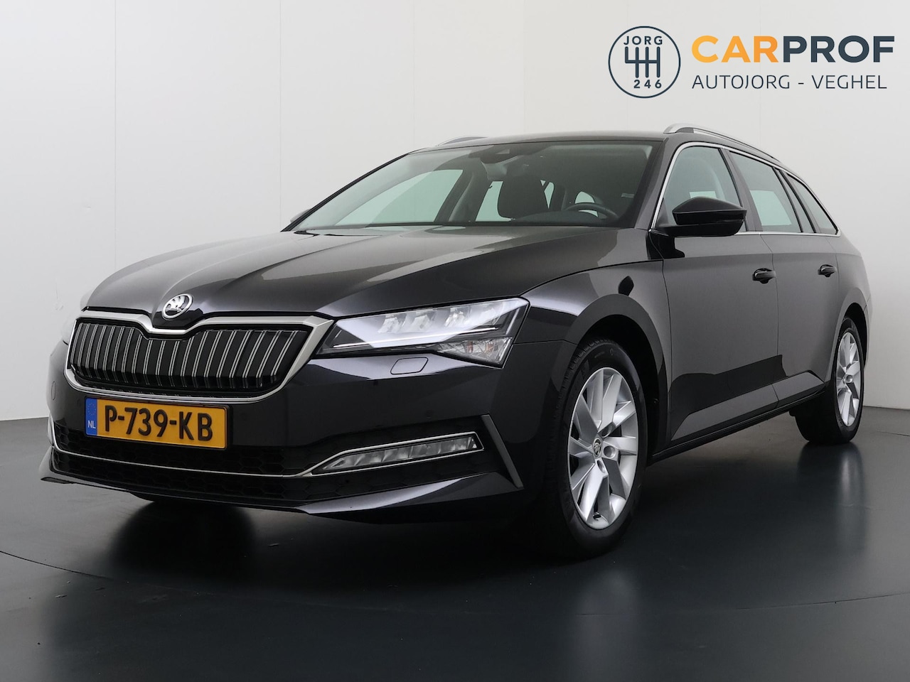 Skoda Superb Combi - 1.4 TSI iV Business Edition Plus PHEV | Trekhaak | Navigatie | Camera | - AutoWereld.nl