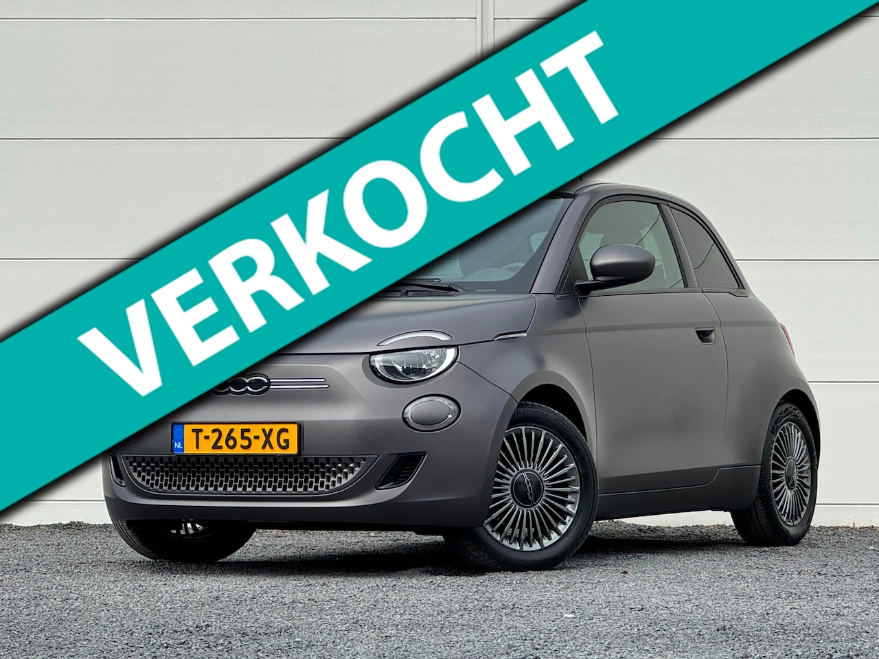 Fiat 500e - La Prima 42 kWh mat Grigio metallic Apple SOH 95% Keyless entry Verkeersbord detectie Navi - AutoWereld.nl