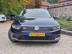 Volkswagen Passat Variant - 1.4 TSI GTE Connected Series hybride (PHEV) stationcar