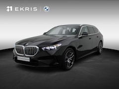 BMW 5-serie Touring - 550e xDrive Driving Assistant | Achteruitrijcamera | Stoelventilatie | Harman-Kardon | Tre