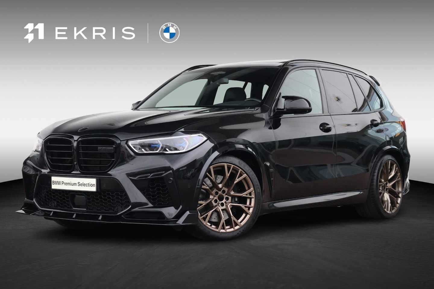 BMW X5M - Competition | Pano Dak | Parking Assistant Plus | Driving Assistant professional | Bowers - AutoWereld.nl