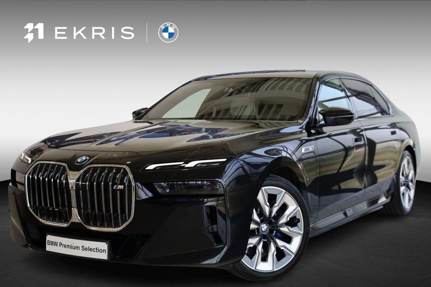 BMW 7-serie - M760e xDrive | Head-Up Display | Panoramadak | Driving + Parking Ass. Professional 360 Cam - AutoWereld.nl