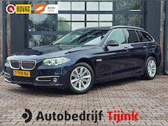 BMW 5-serie Touring - 520i Luxury Edition | Automaat | Trekhaak | Elek. stoelen | Navi | Stoelverwarming | PDC |
