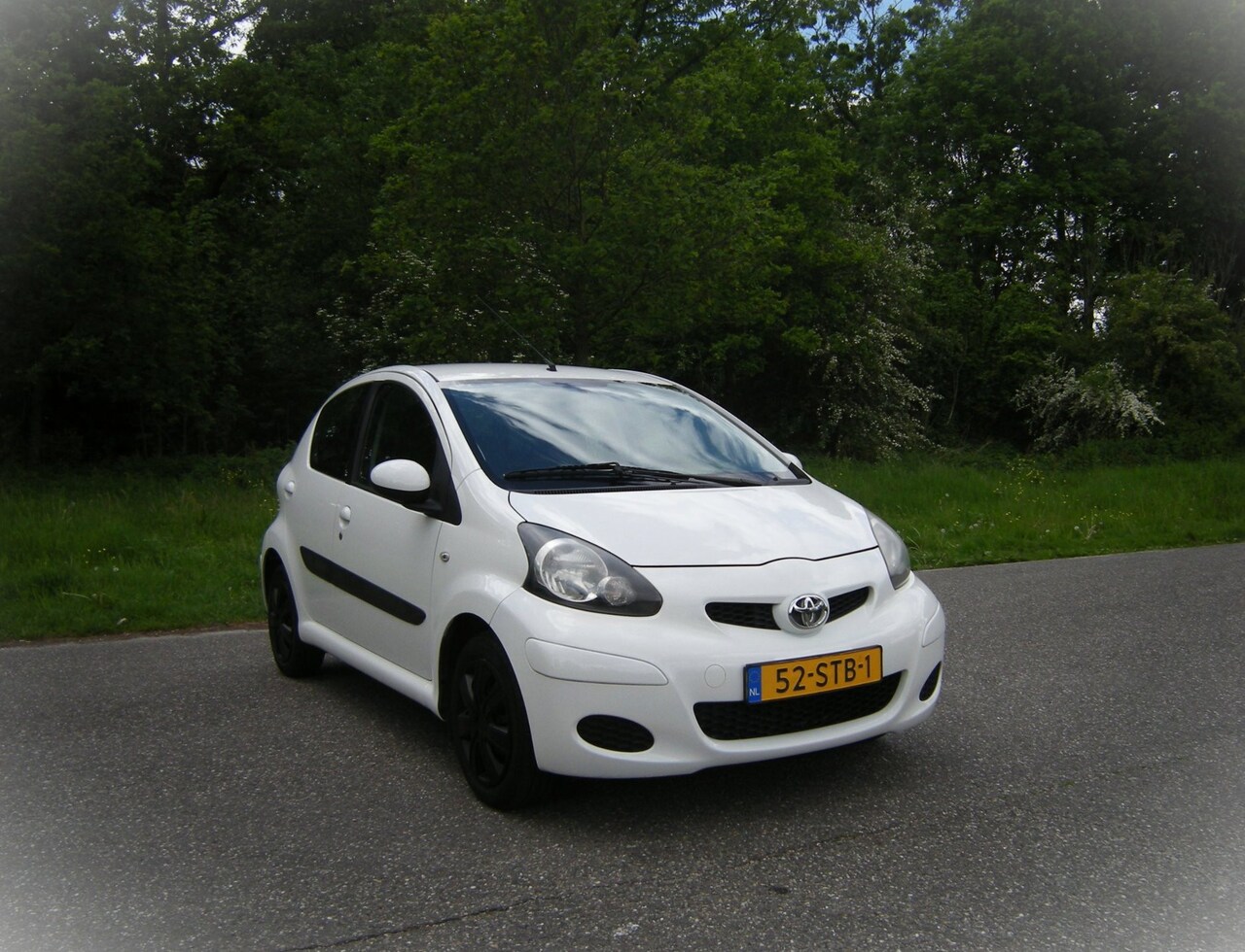 Toyota Aygo - 1.0-12V Comfort . 5 Drs . Airco . Elec ramen . Audio . enz - AutoWereld.nl