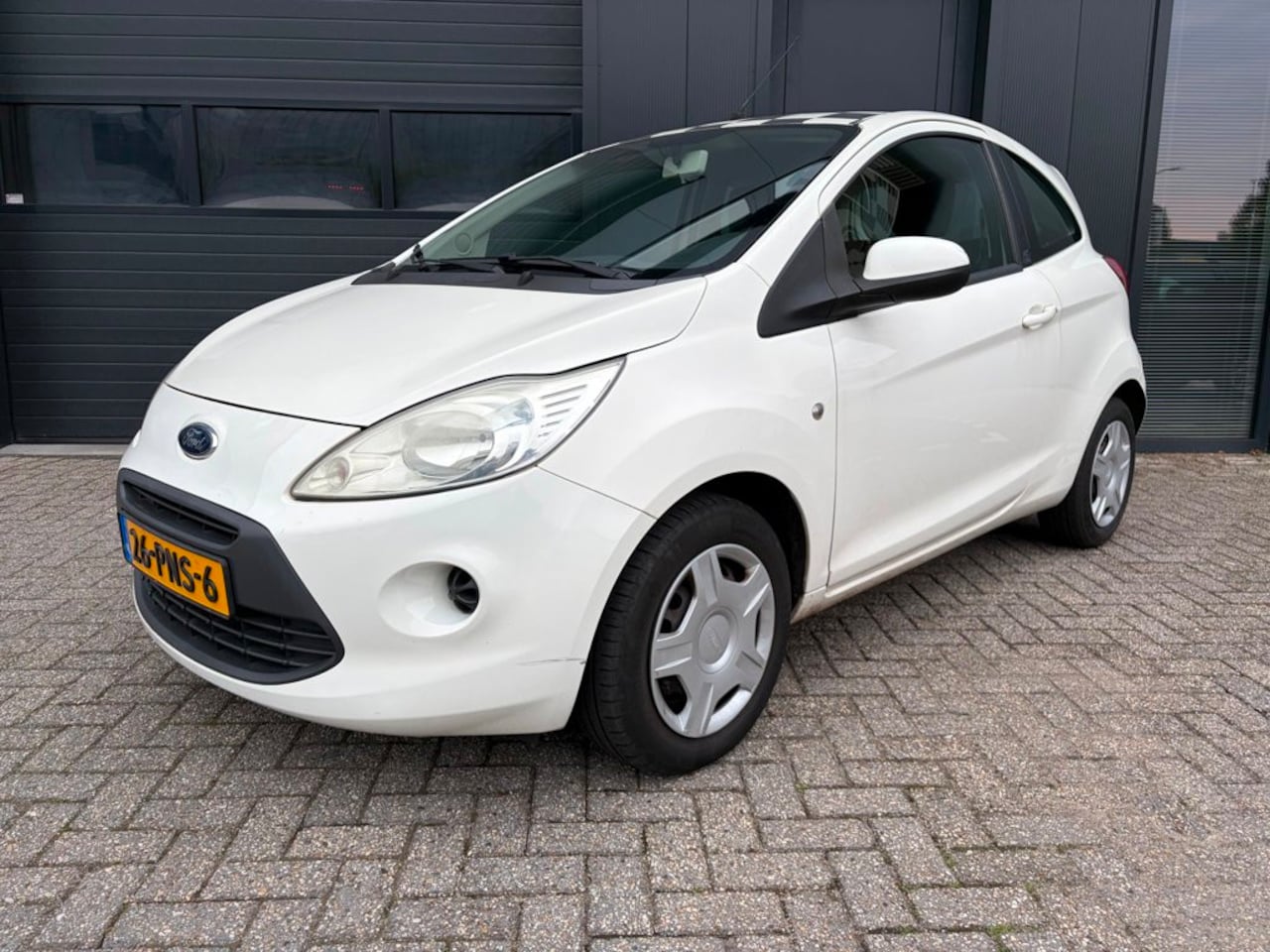 Ford Ka - 1.2 Comfort start/stop 1.2 Comfort start/stop, Airco, NAP, 1e eigenaar - AutoWereld.nl