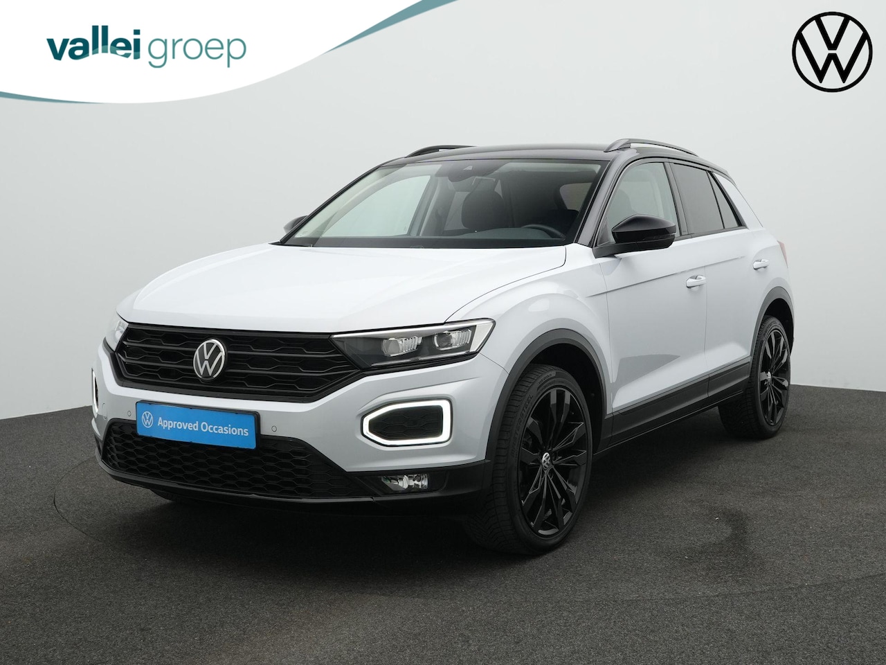 Volkswagen T-Roc - 1.5 TSI 150 pk DSG Sport | Achteruitrijcamera | Stoelverwarming | Navigatie | Adaptive Cru - AutoWereld.nl
