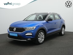 Volkswagen T-Roc - 1.0 TSI 115 pk Style | Achteruitrijcamera | Stoelverwarming | Adaptive Cruise | Navigatie