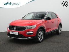 Volkswagen T-Roc - 1.0 TSI 115 pk Style | Adaptive Cruise | Navigatie | Parkeersensoren | Carplay