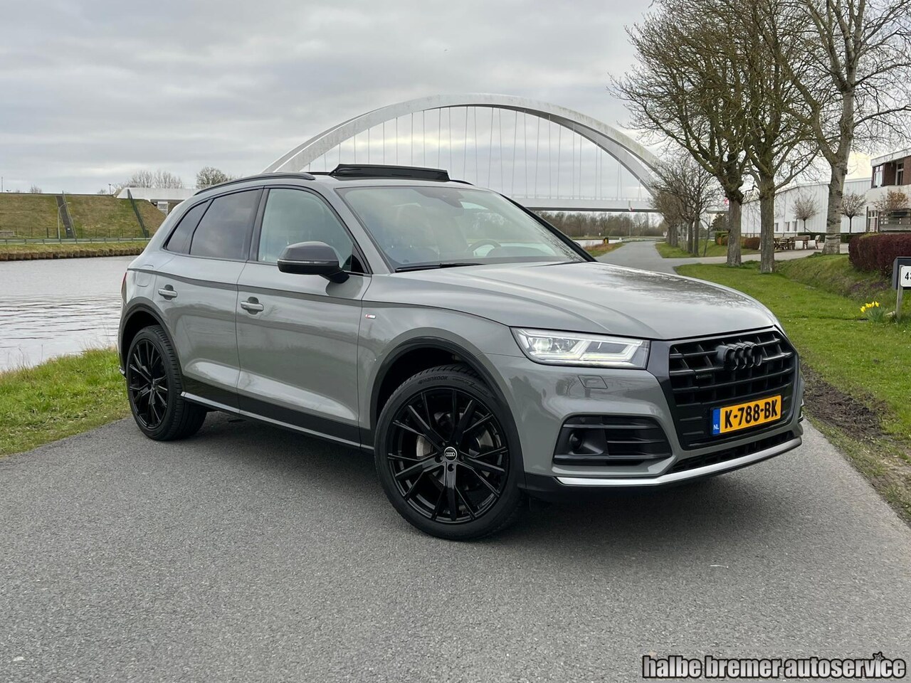 Audi Q5 - 2.0 TFSI quattro S Line Quantum grey|RS stoel|Pano - AutoWereld.nl