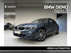 BMW 3-serie - 320i Sedan | Active Cruise Controle | Trekhaak | Sportstoelen | Leder | Innovation Pack |