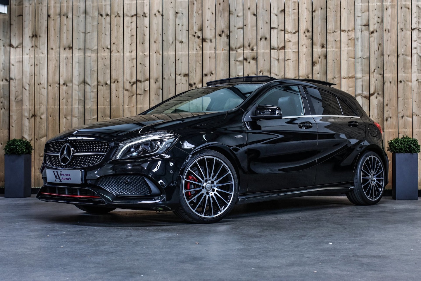 Mercedes-Benz A-klasse - 250 Sport 4MATIC AMG *Pano*H/K*Elek. Stoel*DAB* - AutoWereld.nl