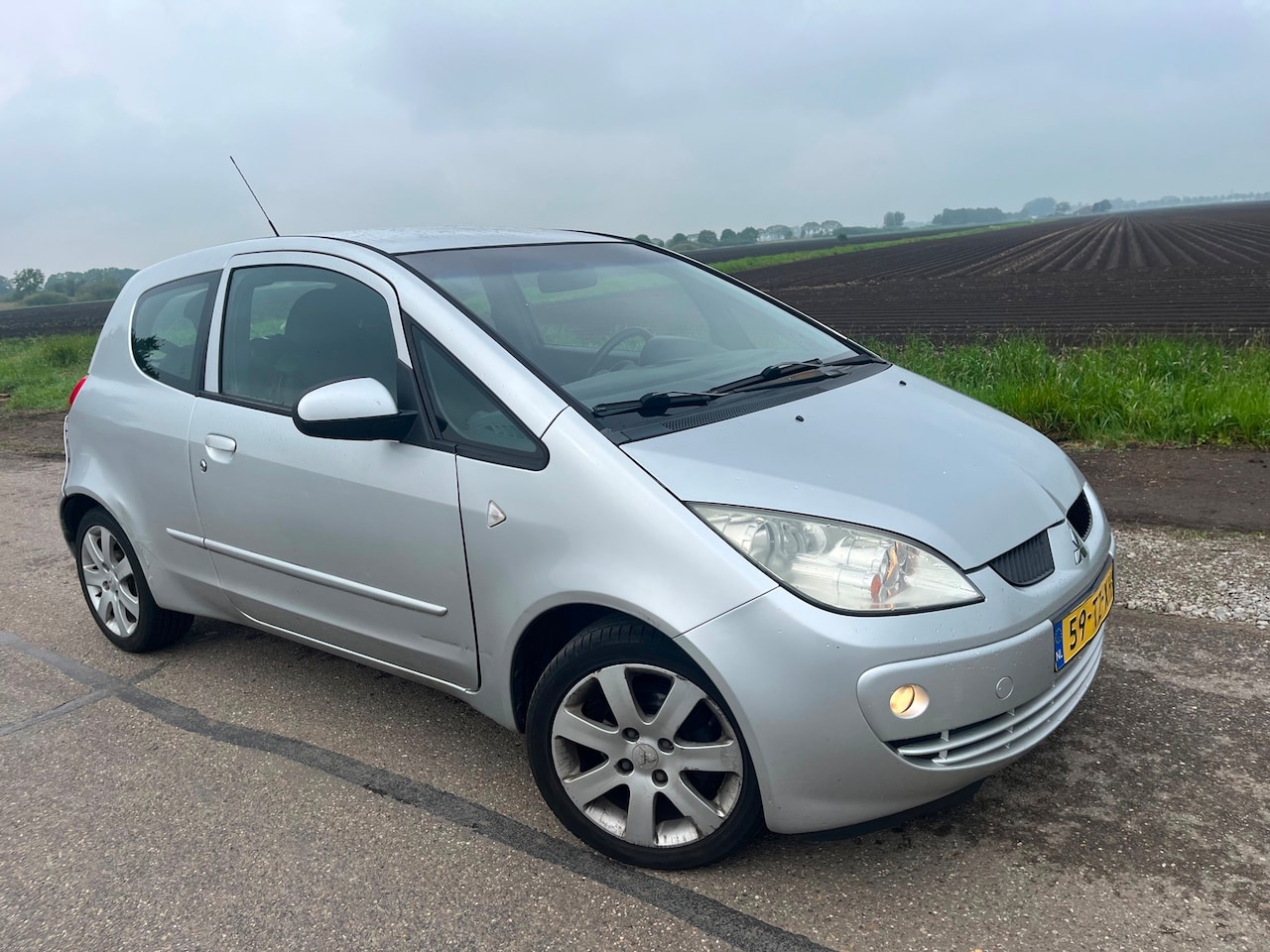 Mitsubishi Colt - 1.3 Inform / 116.000 nap - AutoWereld.nl