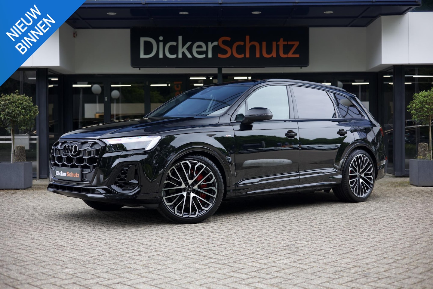 Audi Q7 - 60 TFSIe Competition Vierwielb. | Massage | Trekhaak | Carbon - AutoWereld.nl