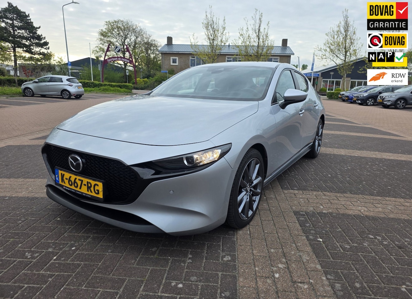 Mazda 3 - 2.0 e-SkyActiv-X M Hybrid 180 Comfort met Bose - AutoWereld.nl